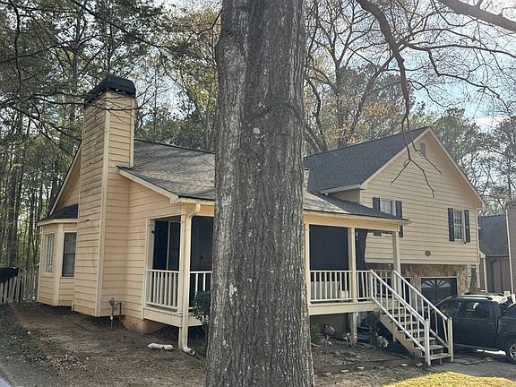 3rd image of 2705 Horseshoe Creek Dr S