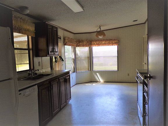5th image of 1353 Deverly Dr #325