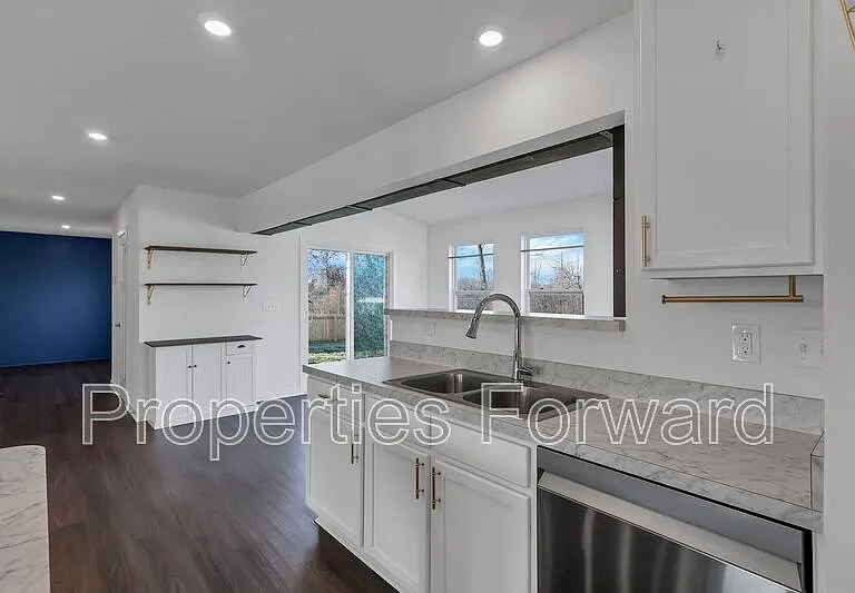 21 Thurber Rd — Photo 13
