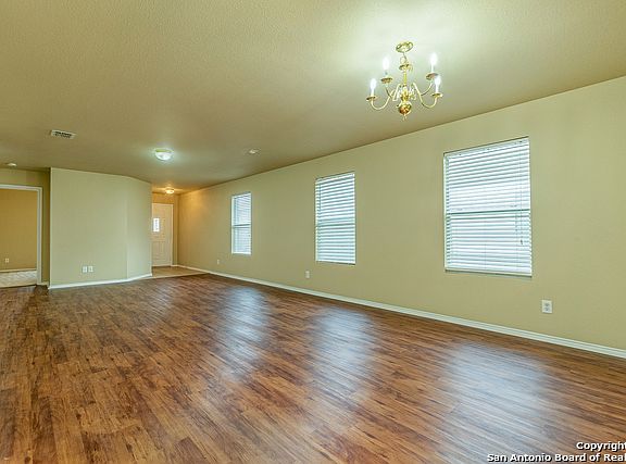 5th image of 8011 Abbotts Pointe