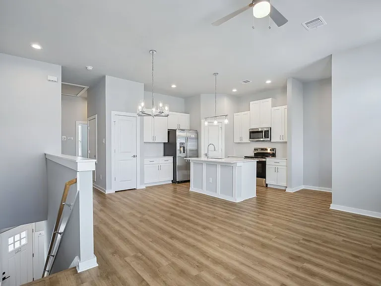 5751 Spring Stuebner Rd — Photo 2