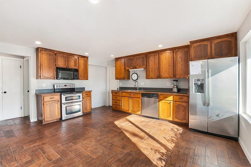 5th image of 13426 61st Avenue SE