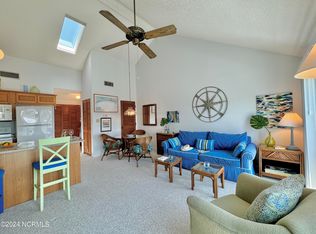 9201 Coast Guard Rd #H303, Emerald Isle, NC 28594