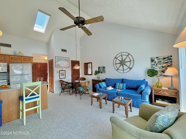 9201 Coast Guard Road #H303, Emerald Isle, NC 28594