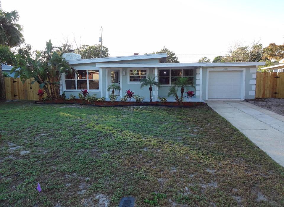 1st image of 601 Dianne Dr