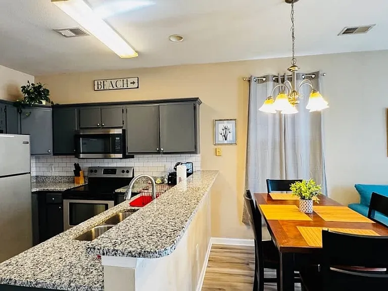 1314 River Oaks Dr #F — Photo 9