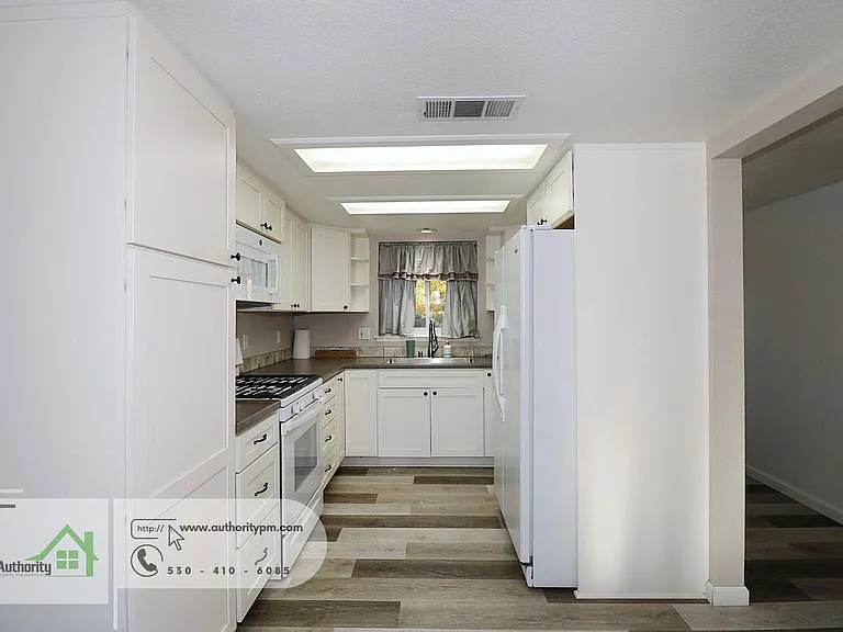 2202 Canal Dr — Photo 18