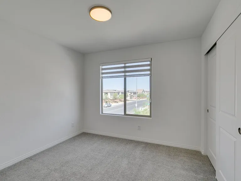 10303 Dallington St — Photo 38
