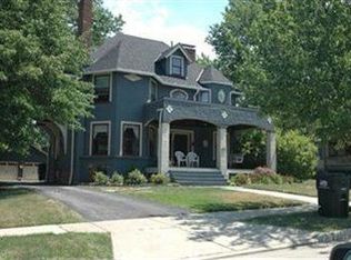 1469 Grace Ave, Lakewood, OH 44107