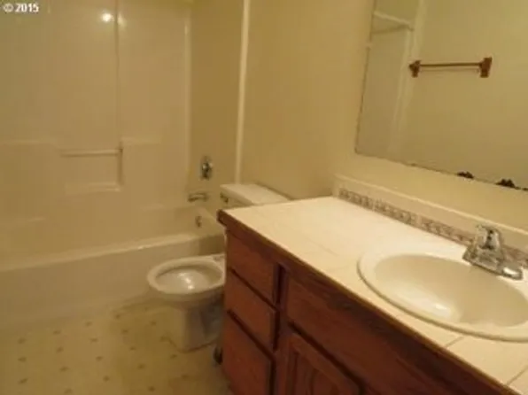 7271 SW Applegate Dr, Aloha, OR 97007
