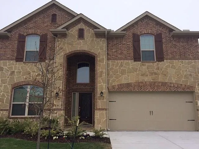 312 Eden Dr