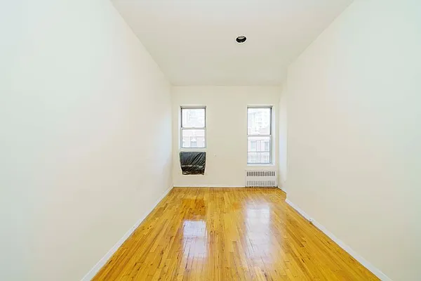 Rented by Douglas Elliman | media 7