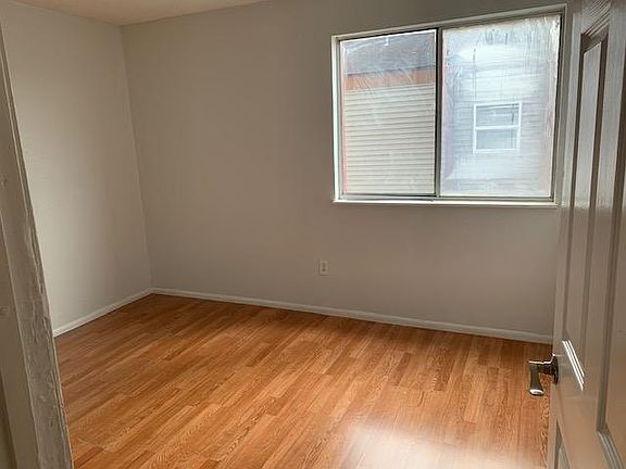5th image of 6001 Tullis Dr #6005