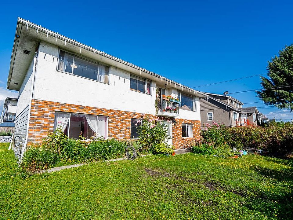 1st image of 343 Pembina St