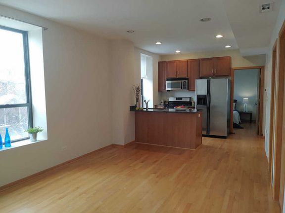 5th image of 3805 S Paulina St APT 2C