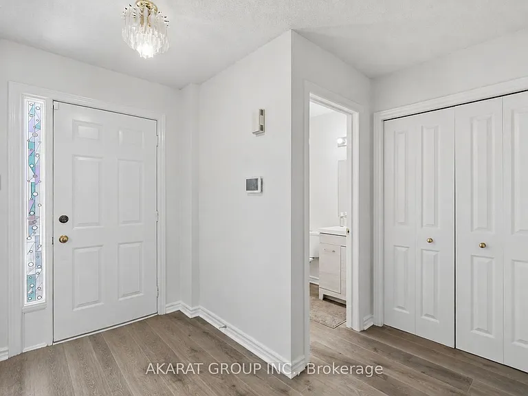 70 Sunnyside Dr #9 — Photo 4