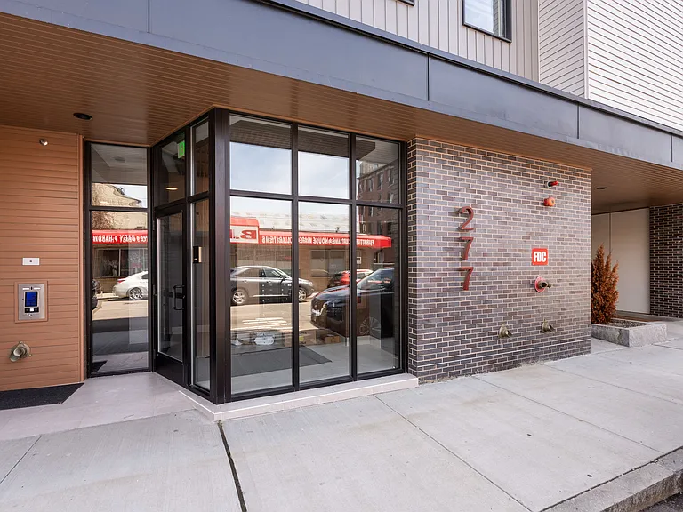 277 Border St #203 — Photo 17