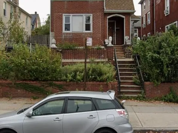 8425 164th St #2, Jamaica, NY 11432