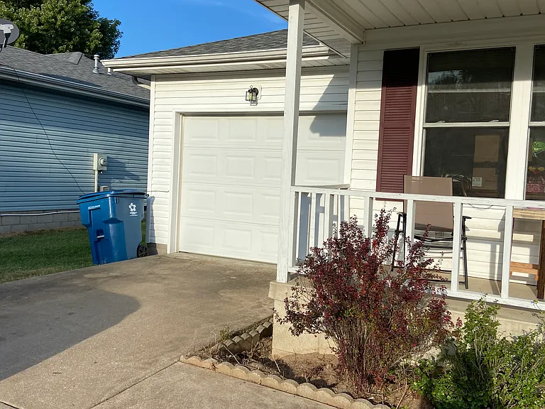 617 Valley View St #1 — Photo 3
