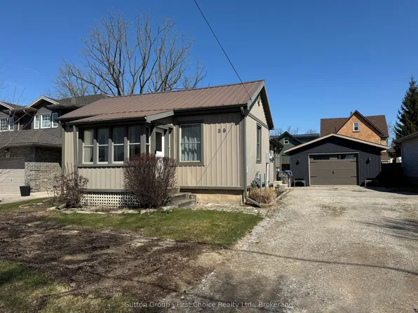 39 William St, Saint Marys, ON N4X 1C8