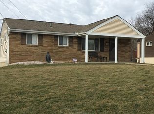 627 Magnus Ln, Coraopolis, PA 15108