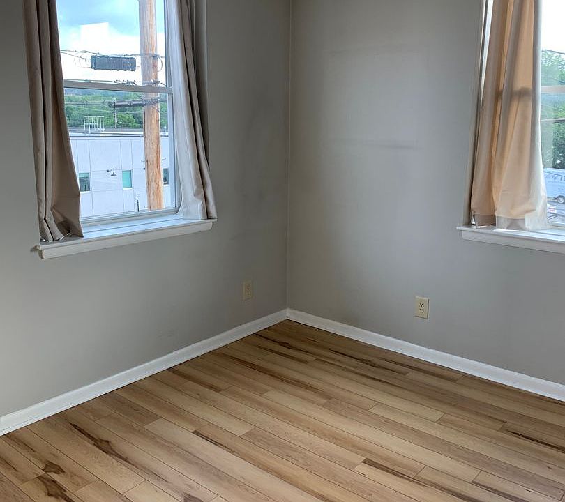 113 Broad Street 113 Broad St Marion VA Zillow