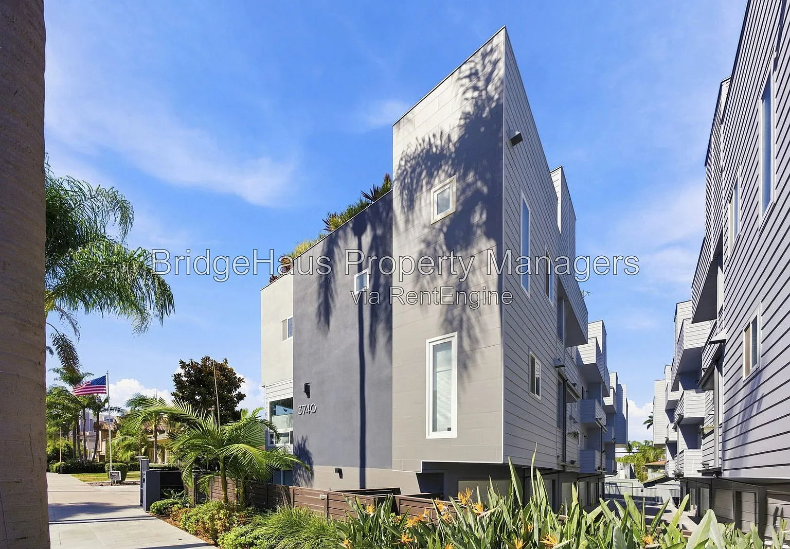 2 bed, 2.5 bath, 1610 sqft, $4,995 — Photo 3