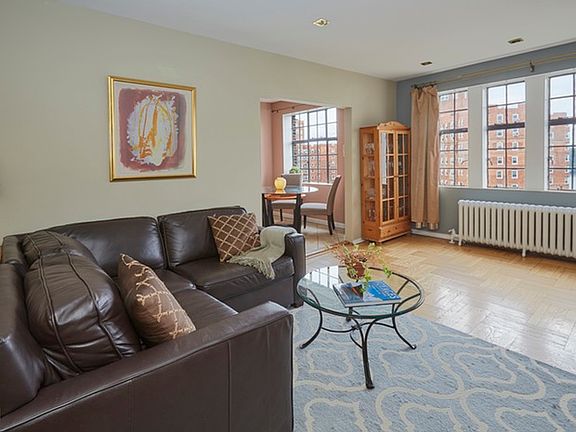 2nd image of 116 Pinehurst Ave APT D52