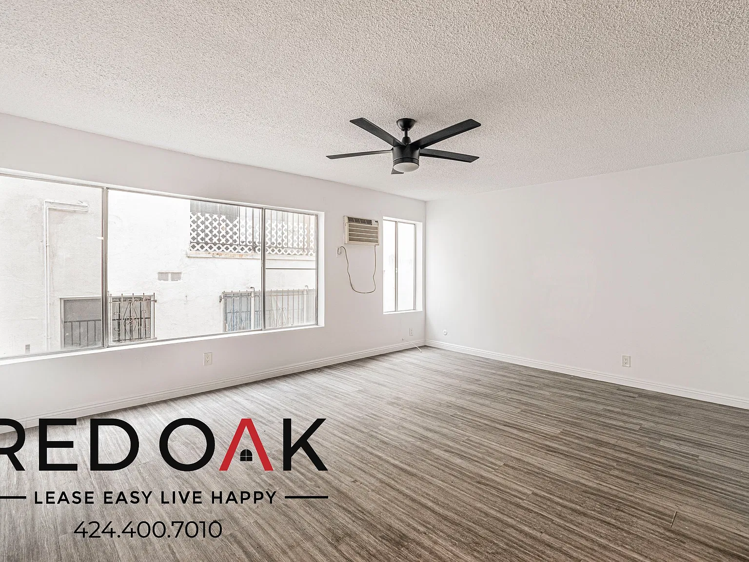 ~1 Month Free~ Sunlit 1-Bed With Stainless Steel Appliances, Air Conditioning, On-Site Laundry An... — Photo 2