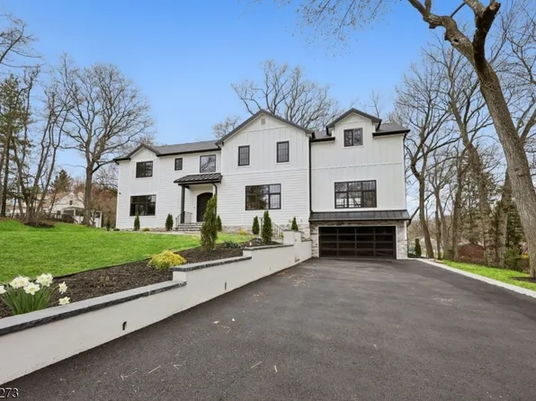 32 Hurley Ave, Wyckoff Twp., NJ 07481
