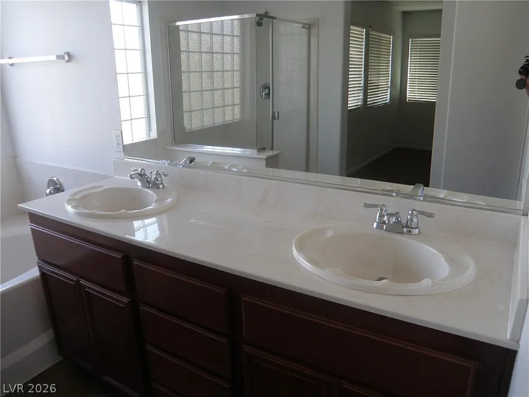 6211 Blushing Willow St — Photo 32