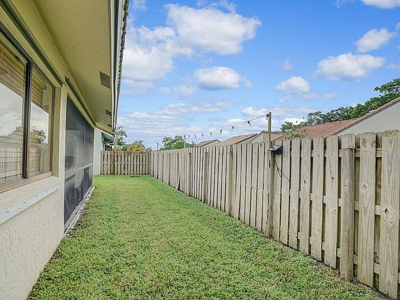 4th image of 1740 NW 21st Ct #0