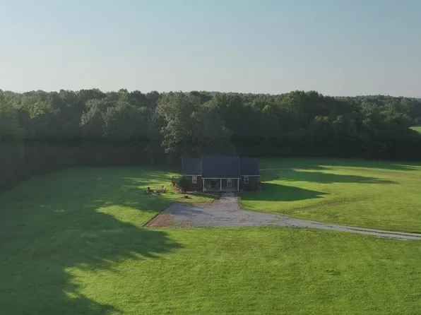 1104 Rock Creek Rd, Big Clifty, KY 42712