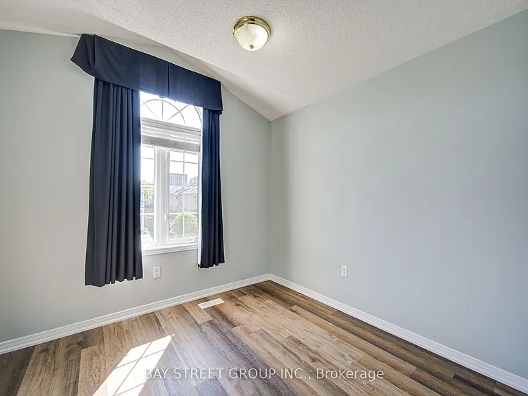 1833 Hobson Dr — Photo 30