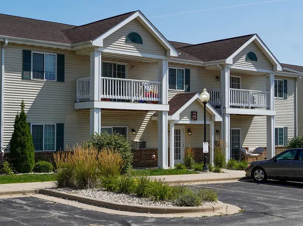 James St, 313 & 323 James St #313-1, Slinger, WI 53086