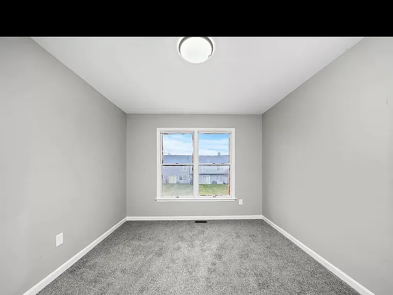 6083 Pennsylvania Dr — Photo 6