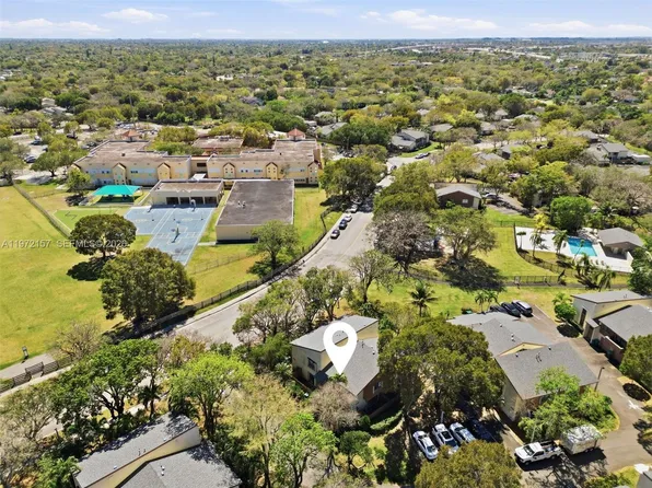 11483 SW 109th Rd #2F, Miami, FL 33176