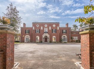 393 Oyster Bay Rd, Mill Neck, NY 11765