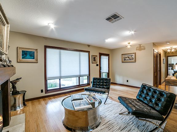 4th image of 453 Paseo Encinal St
