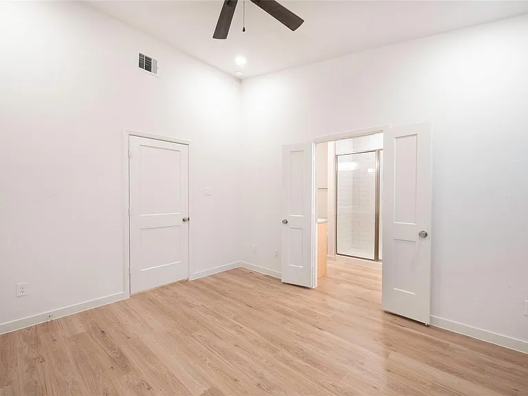 2517 Appian Way #B — Photo 23