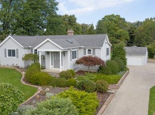 5923 Brookside Rd, Independence, OH 44131