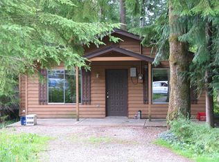 2231 Fall Valley Ln, Maple Falls, WA 98266