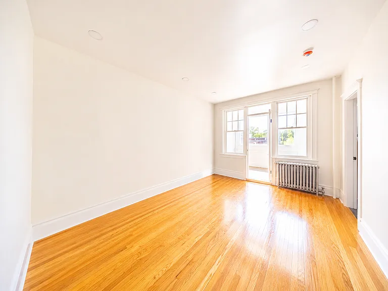 238 S Huntington Ave #10 — Photo 13