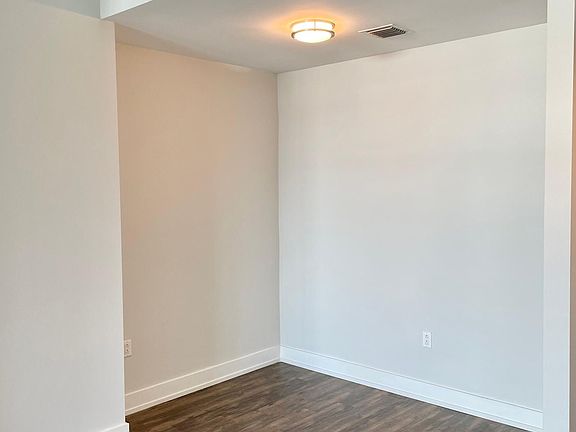 3rd image of 410 Evernia St APT 826