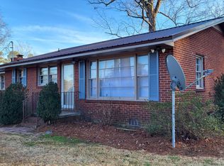 740 Tolarsville Rd, Lumberton, NC 28358