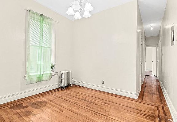 5th image of 134 Sullivan Pl