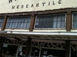 113 W Grand Ave, Comanche, TX 76442