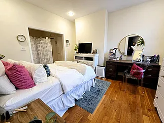 Rented by Voro New York