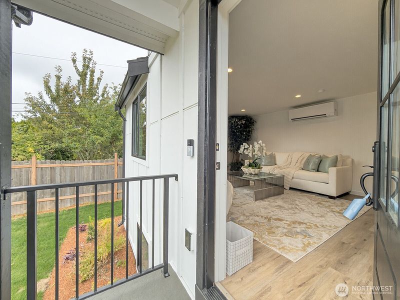 4th image of 5402 20th Avenue S #1