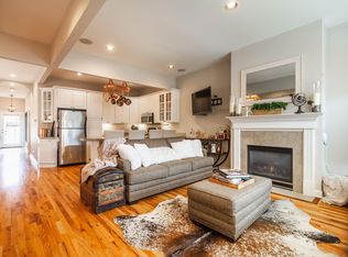 1677 N Franklin Pl, Milwaukee, WI 53202